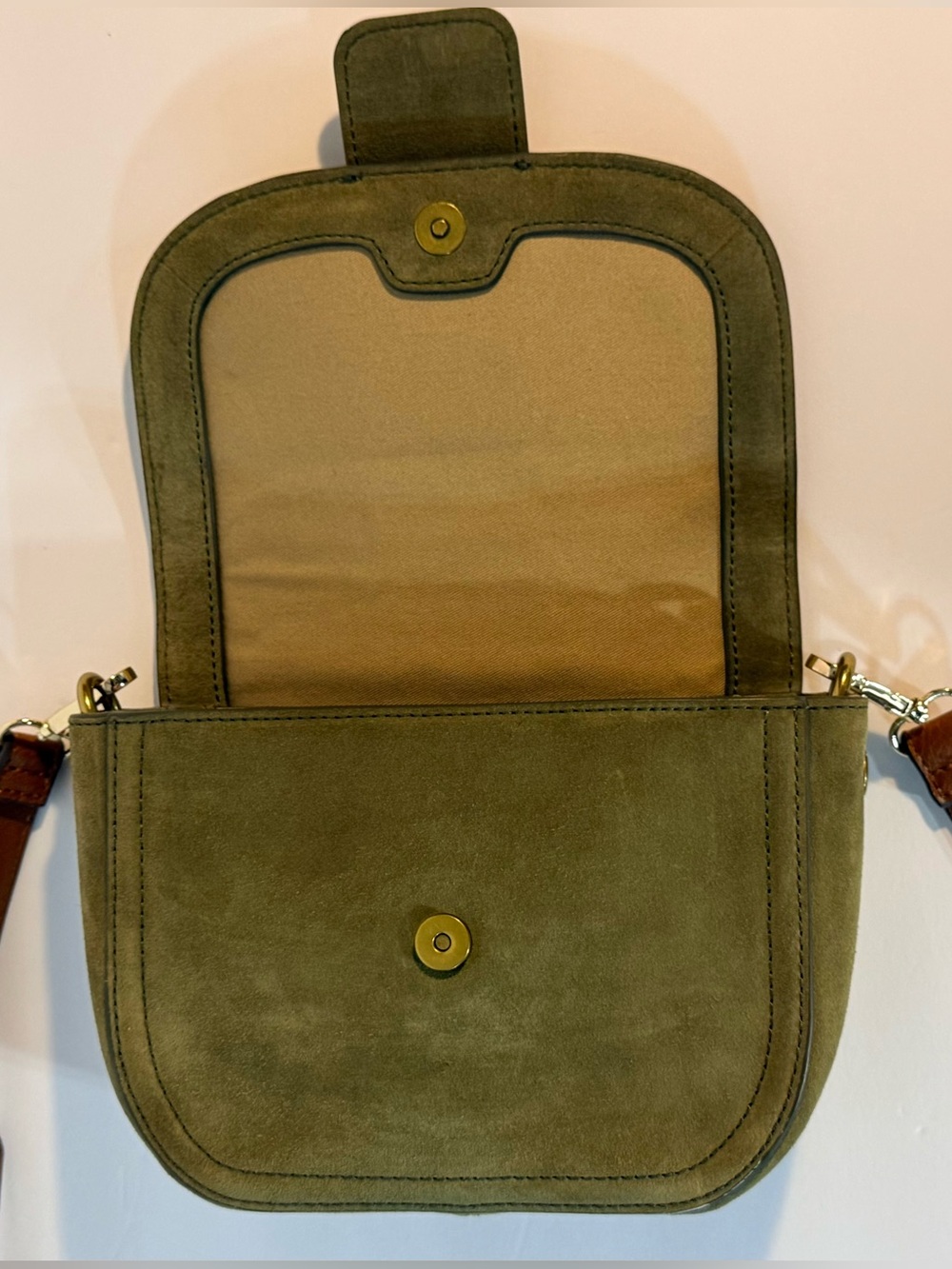 Olive Green Suede Saddle Bag Crossbody Gold Buckle Boho Chic Purse - Picture 5 of 7